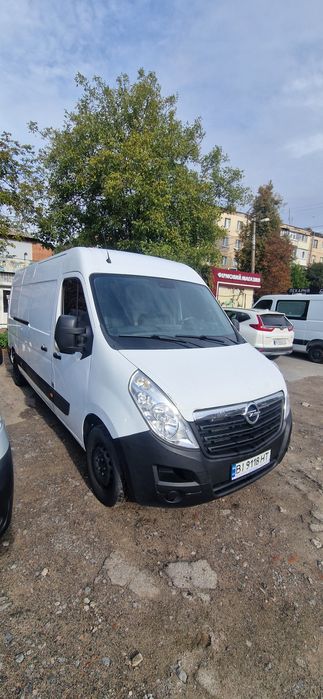 Опель Мовано    .