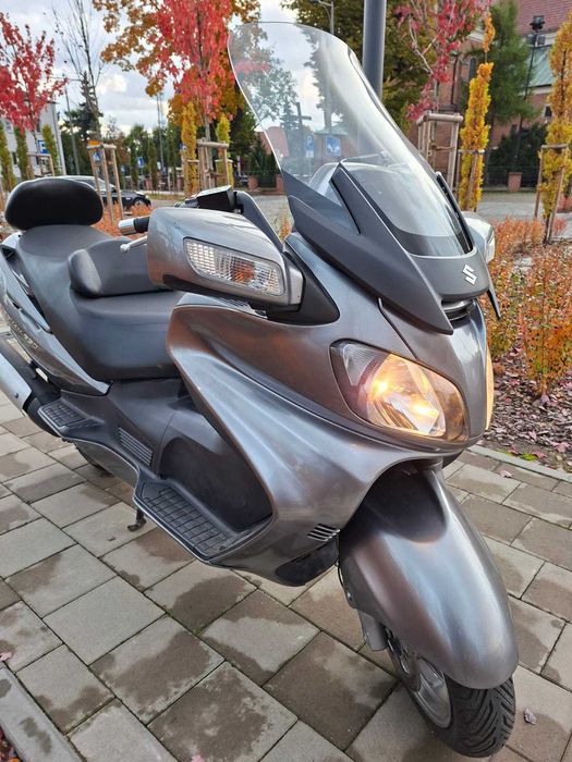 Skuter Suzuki Burgman 650 exsklusive