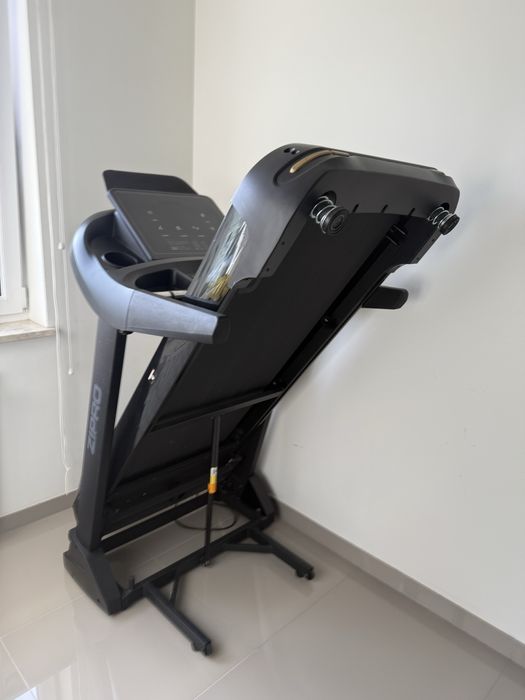 Bieżnia elektryczna do biegania Zipro Pacemaker