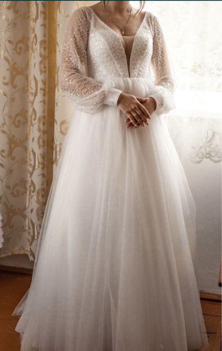 Сукня весільна