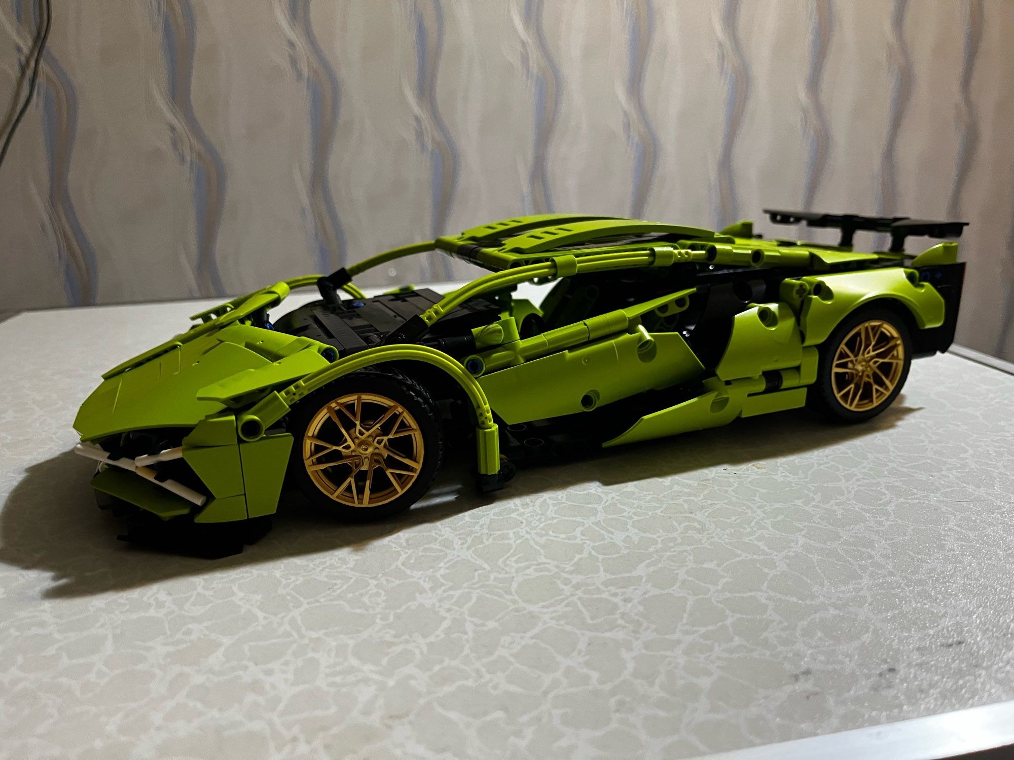 Конструктор Technic Lamborghini Sian FKP 1280 деталей с радиоуправлени