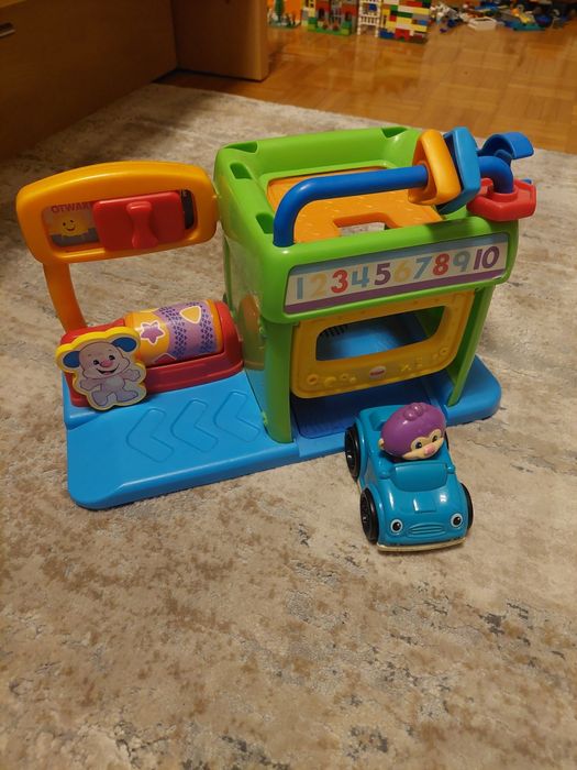 Interaktywny warsztat Szczeniaczka Fisher Price