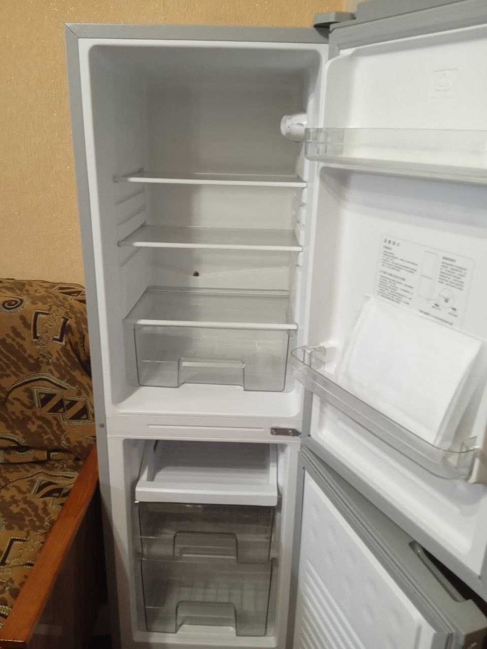 продам холодильник Сяоми состояние нового