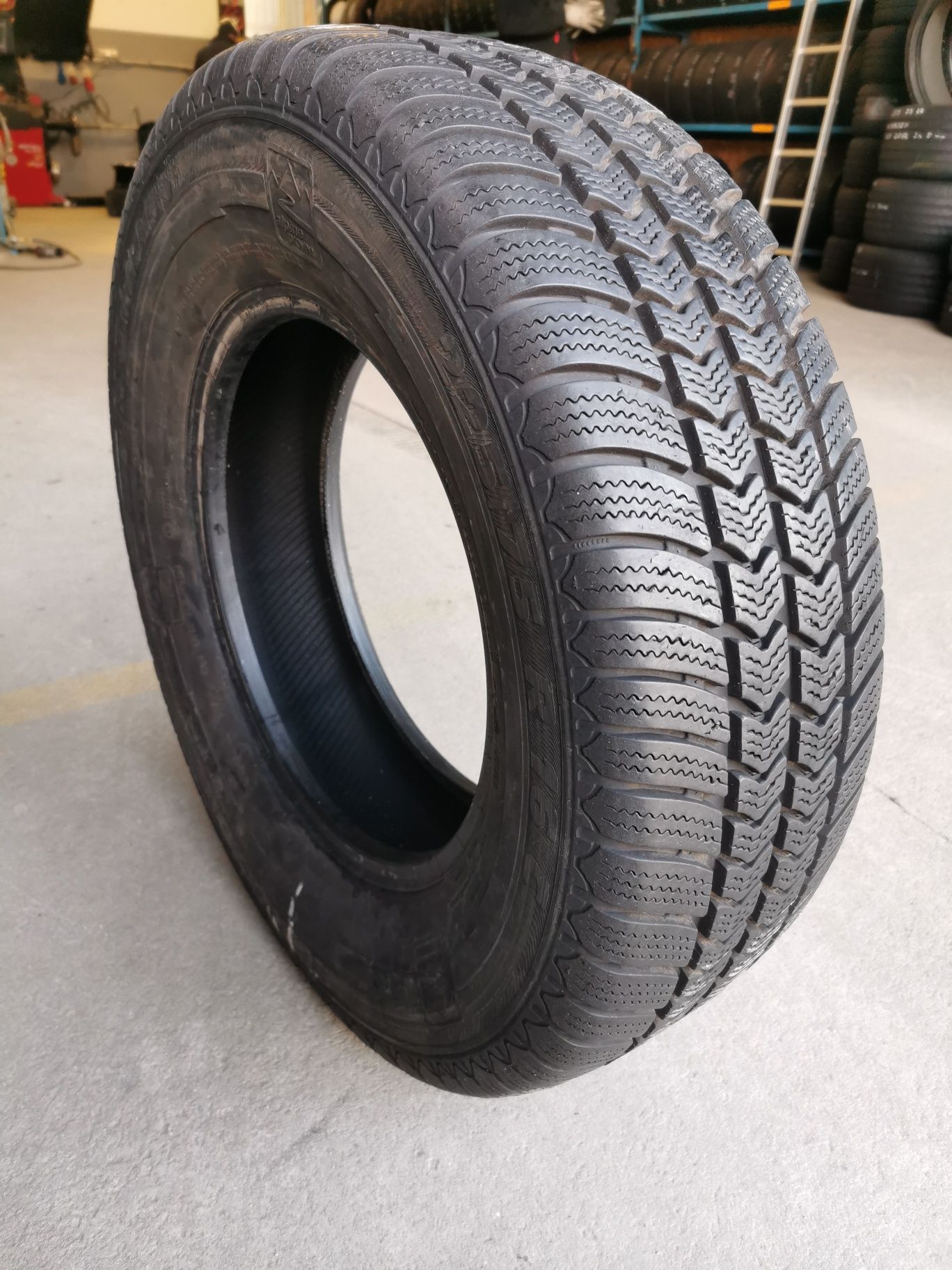 Opona 225/75R16 C Semperit Van-Grip 2 #63