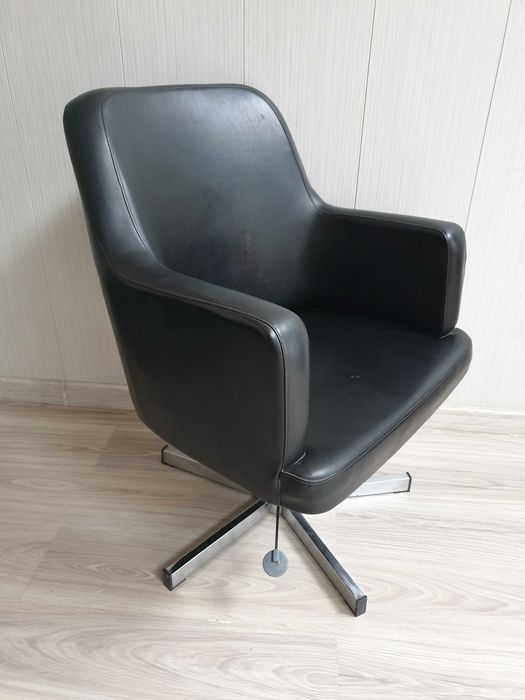 Fotel PRL Vintage Retro klubowy lata 50 60 obrotowy