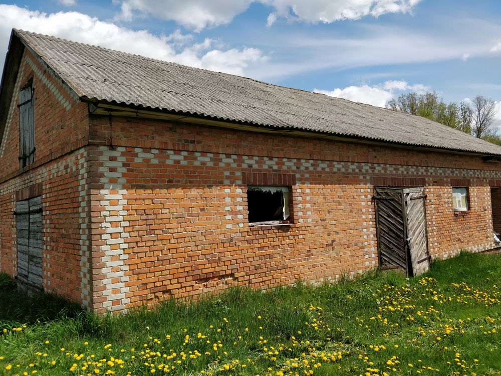 Siedlisko, posesja, dom z działką w cichej okolicy