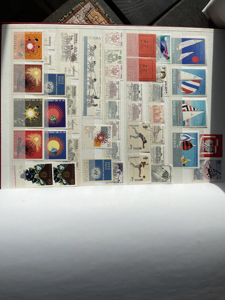 Klaser ze znaczkami pocztowymi