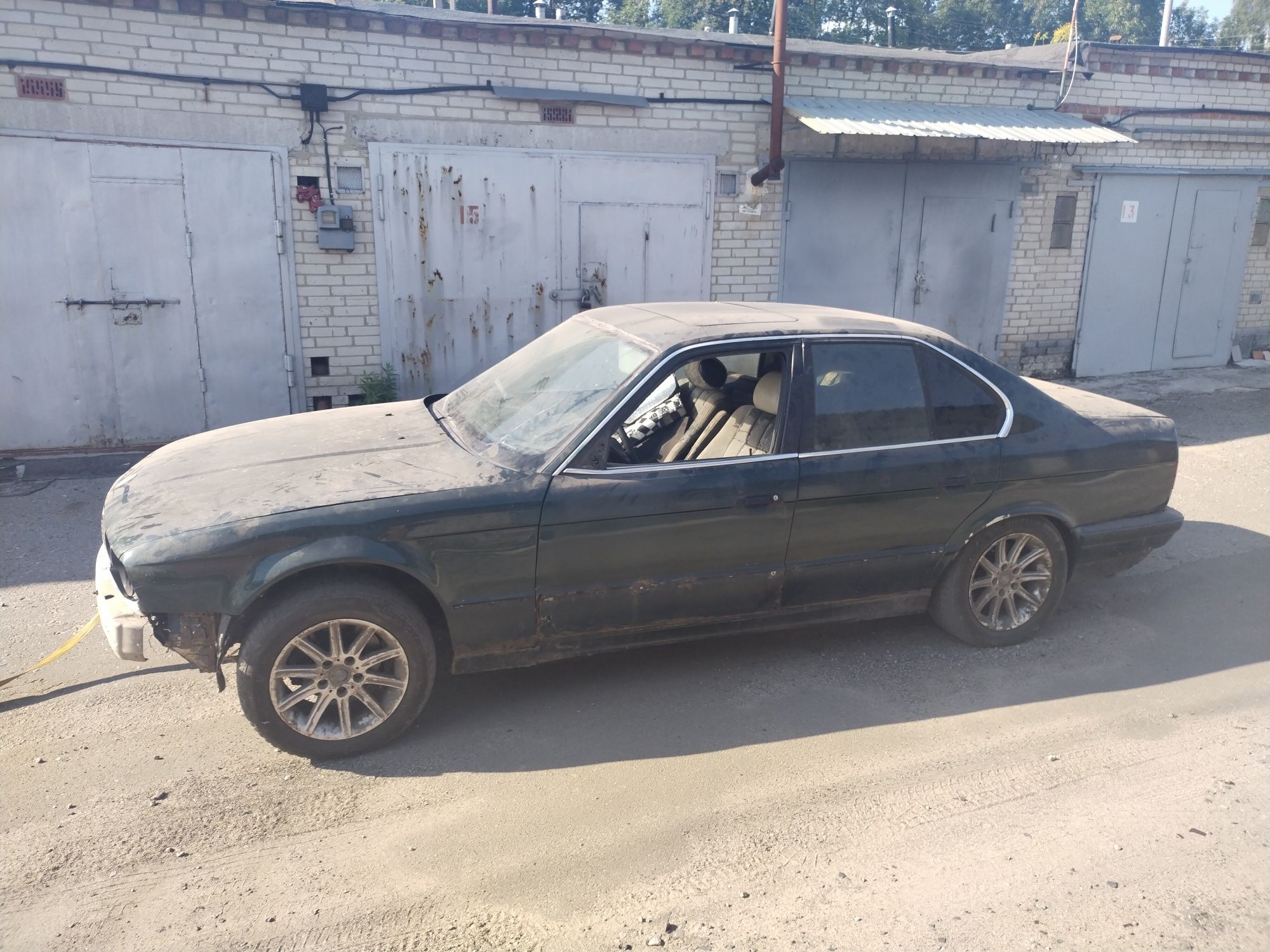 Разбираю БМВ е34 525
