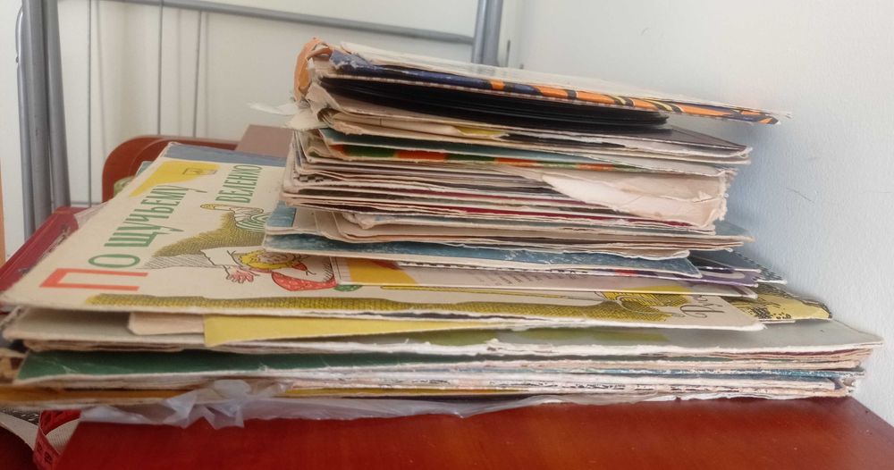 Пластинки вінілові великі і малі