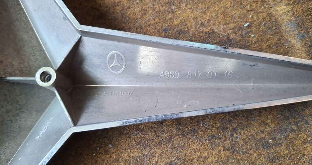 2 Estrela Mercedes Camião