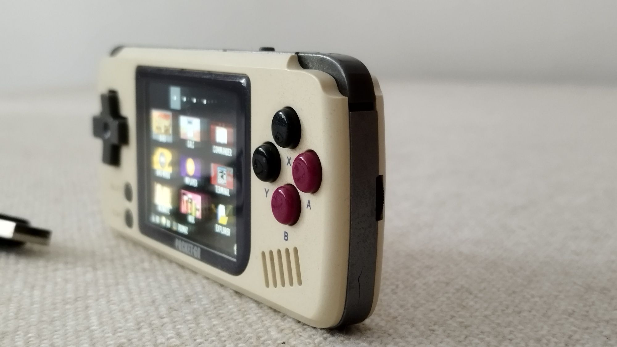 PocketGo v2 – Konsola retro z grami, PL język, Miyoo


-
