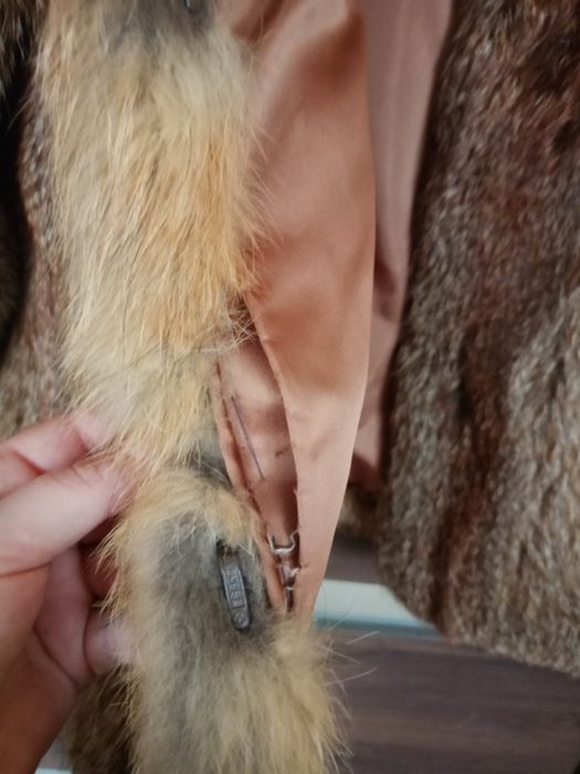 Futro z lisa krótkie, kurtka