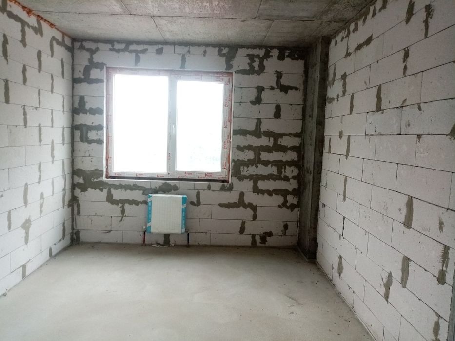 Продам однокімнатніу в новому будинку. Терміново! Київський район