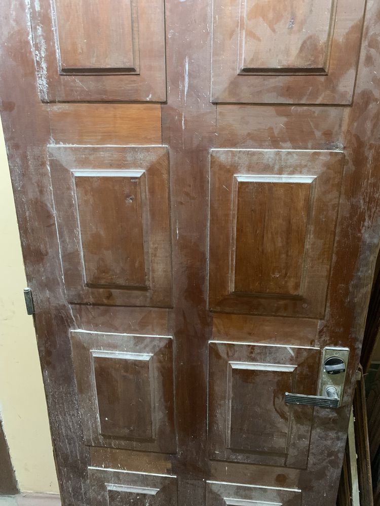 Продам деревʼяні двері