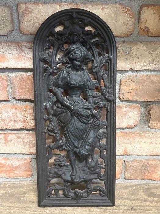 Stare secesyjne żeliwo