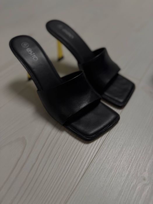 Продаю шльопанці на підборах ШКІРА!