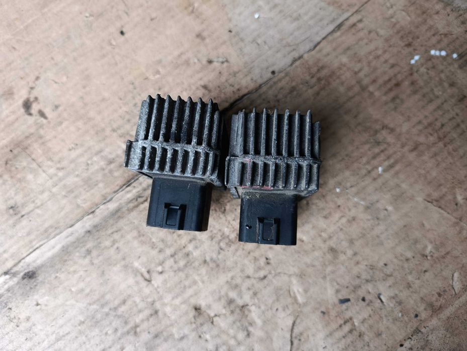 Реле свічок накалу Astra G Zafira A Vectra B C 09132691 / 51299008
