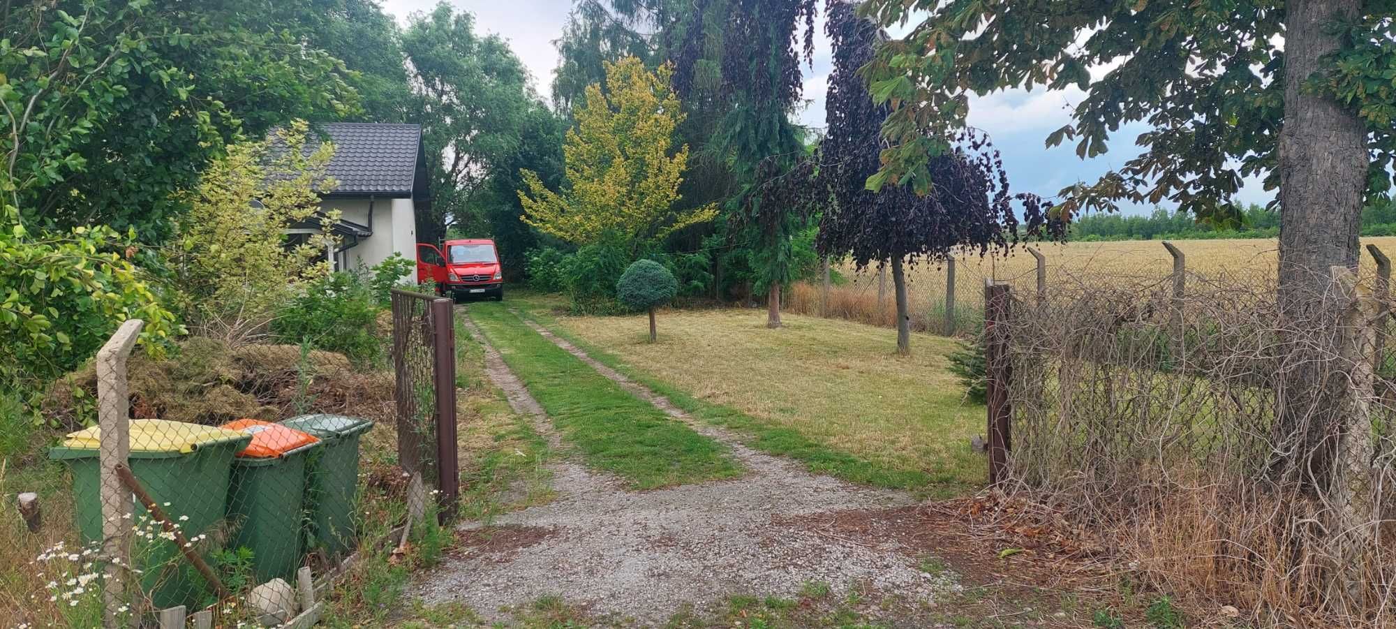 Wynajmę Dom z działką pod miastem