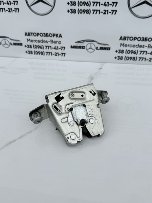 W212 w204 замок багажника седан ляда Мерседес Автоозборка