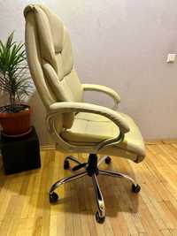 Продам офисное кресло для руководителя