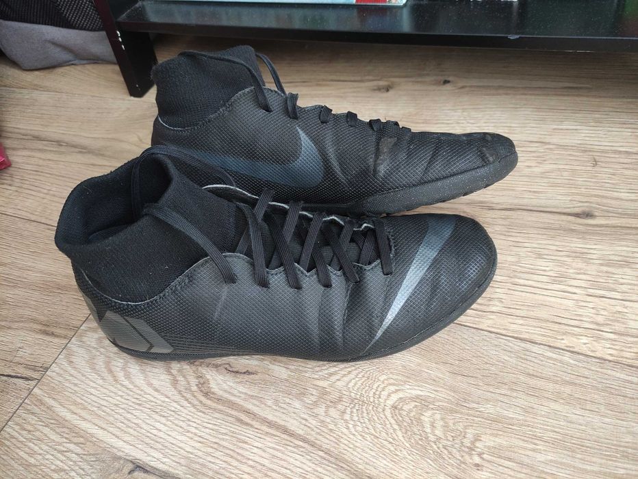 Buty piłkarskie Nike Superfly turfy halówki rozmiar 41 wkładka 26 cm