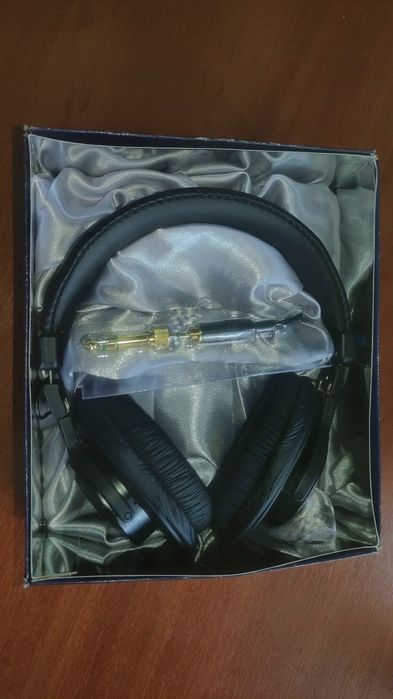 Студійні навушники SONY MDR-7506 Новi