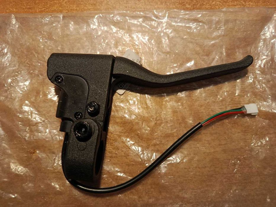 Ручка тормоза на электросамокат