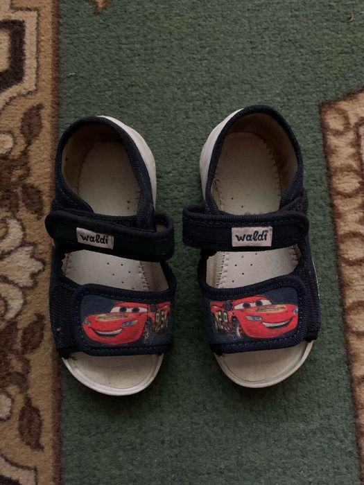 Тапулі Waldi 200 грн.