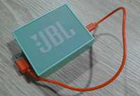 Coluna JBL e carregador