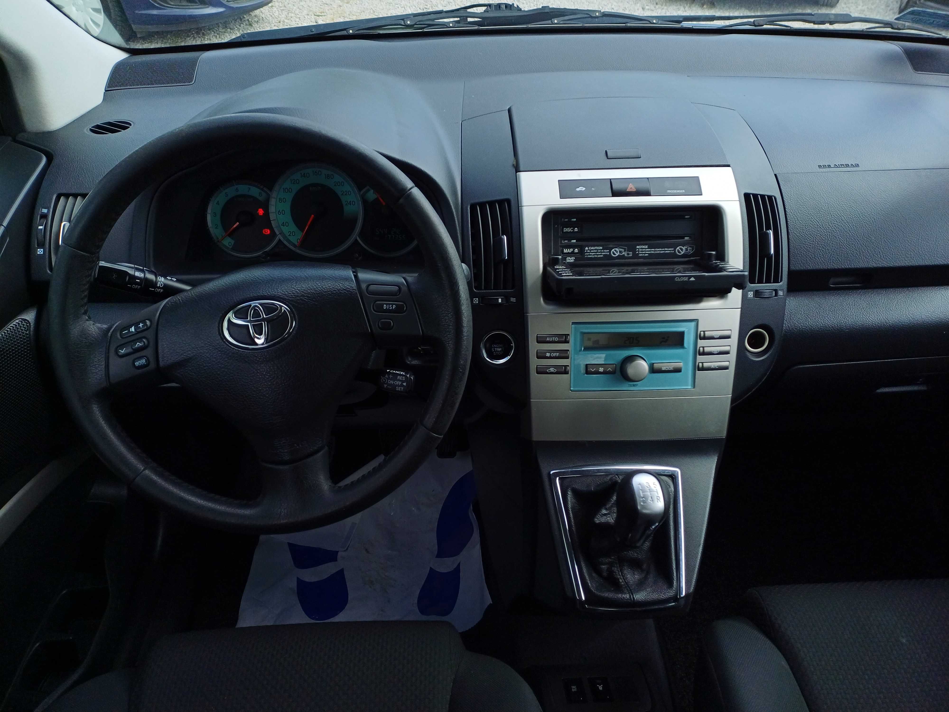 Toyota Corolla Verso 1,8 VVTi 129KM*benzyna*tylko 177tys.km*7 osobowy.