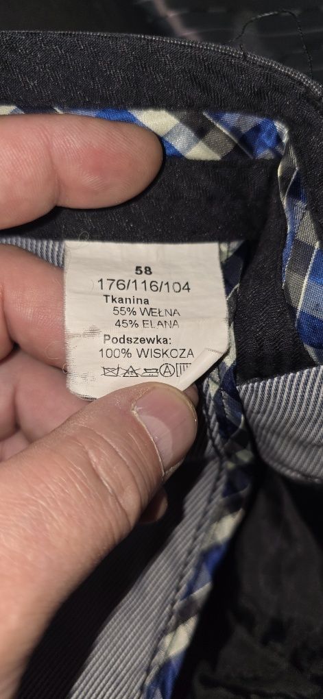 Dwa Garnitury  męskie ze spodniami