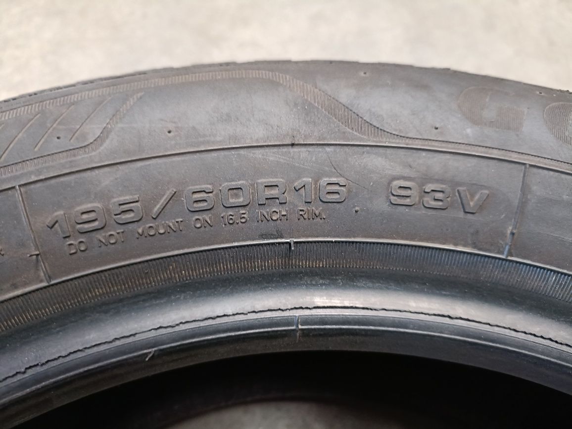 22r, Opona całoroczna Goodyear Vector 4season 3-Gen 195/60R16 93V