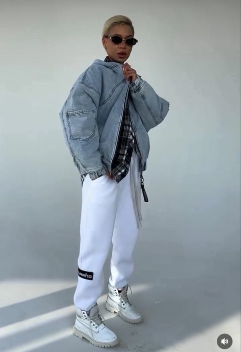 Джинсовый бомбер