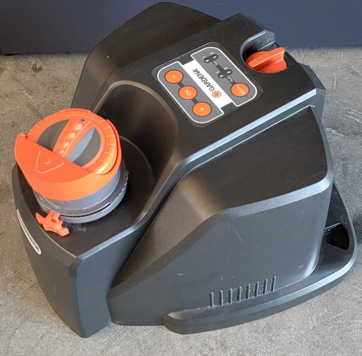 Duży zraszacz Gardena AquaContour - powystawowy, sprawny, outlet