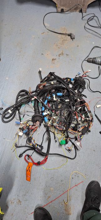 Проводка  Роз'єми , фішки Tesla model 3