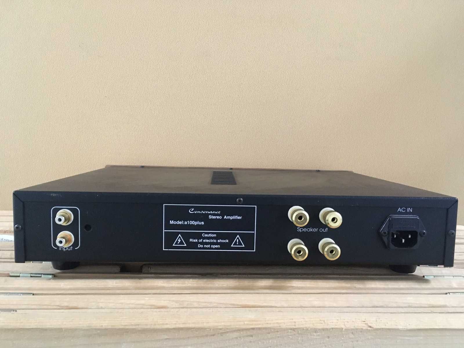 Zestaw 2 x 100 watt - Wzmac. Opera Consonance A 100 + preamp + kolumn