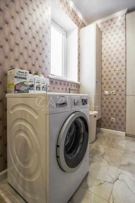 Продажа 3к квартиры,  ул Владимира Наумовича, Академгородок, Святошино