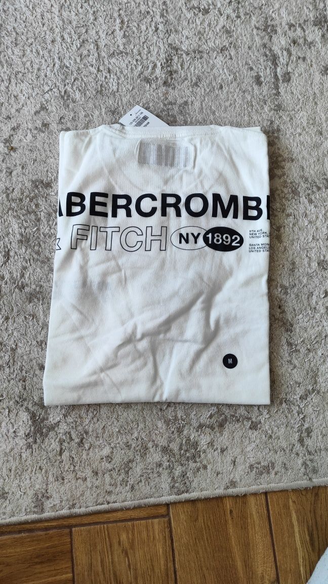 T-shirt Abercrombie