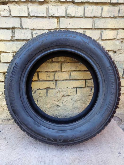Шини б/в 225 60 R18 Bridgestone Blizzak LM005