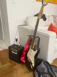 Gitara elektroniczna + wzmacniacz Marshall MG10G