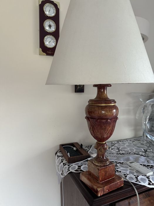 Lampa na biurko, komode