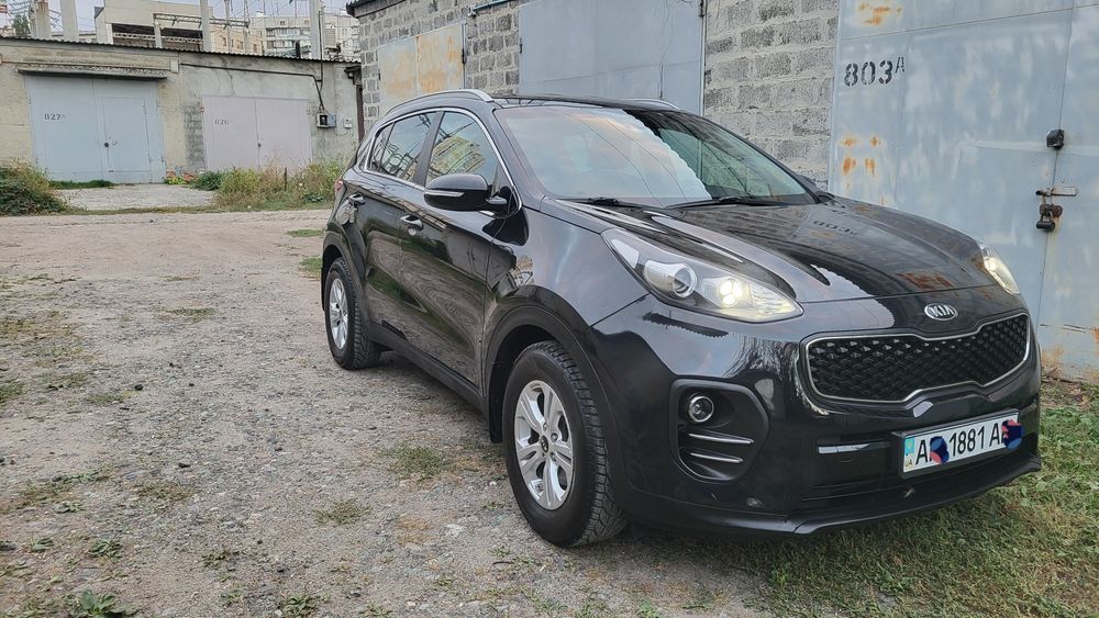 Продам офіційний KIA SPORTAGE