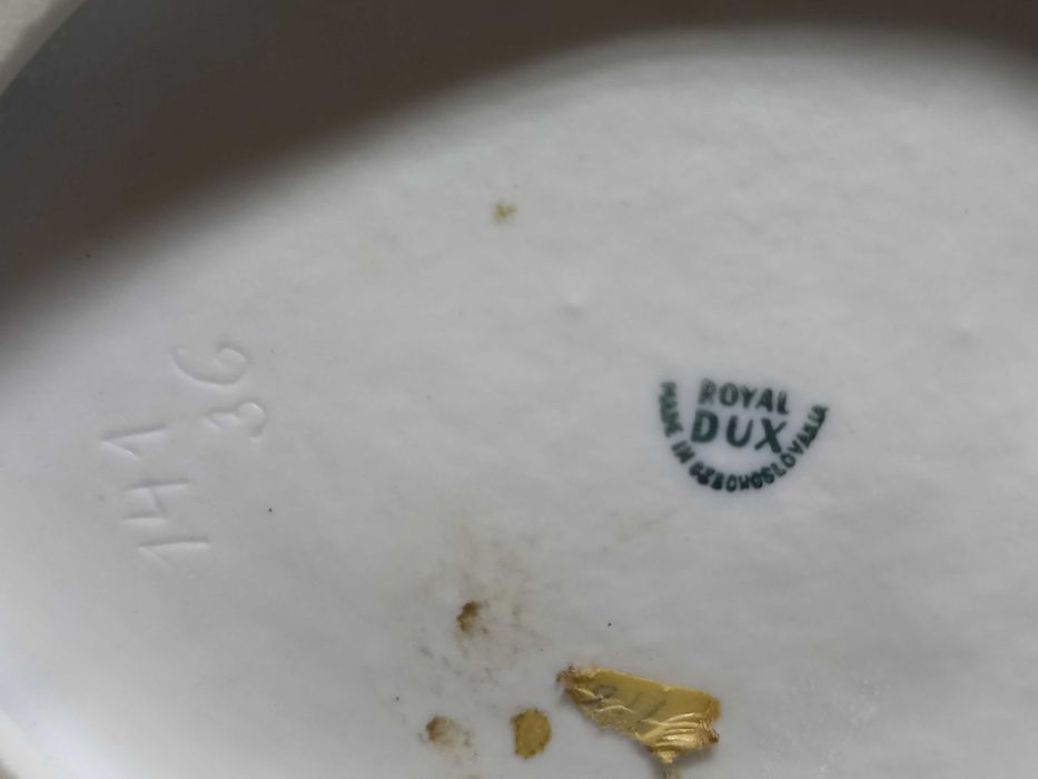 Dworska para w tańcu, figurka Royal Dux