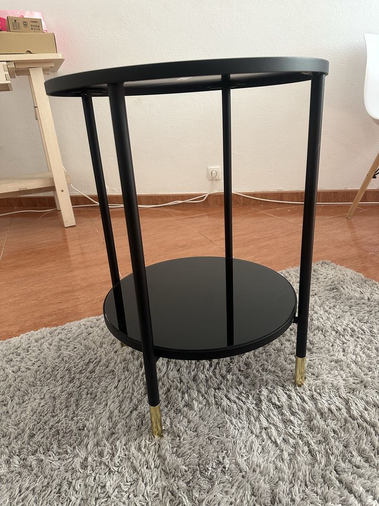 Mesa apoio IKEA ASPEROD preta em vidro