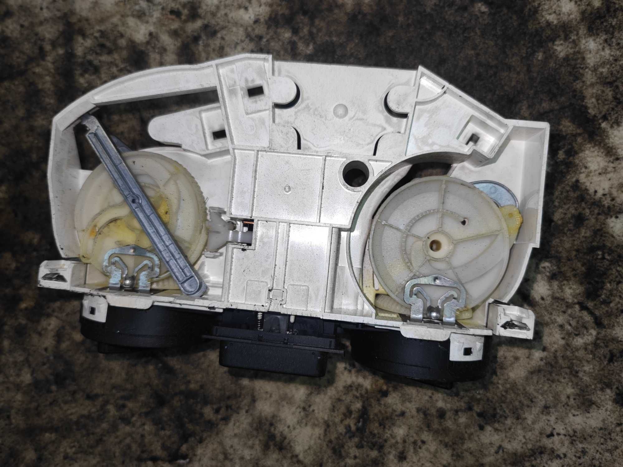 Seat Toledo II Leon I Audi A3 8L Panel Starowania Nawiewu Klimatyzacji