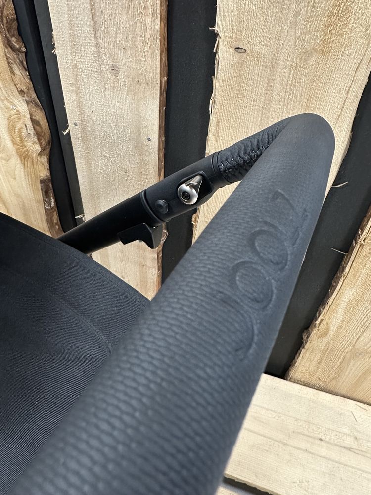Nowy wózek Joolz Hub+ 2w1
