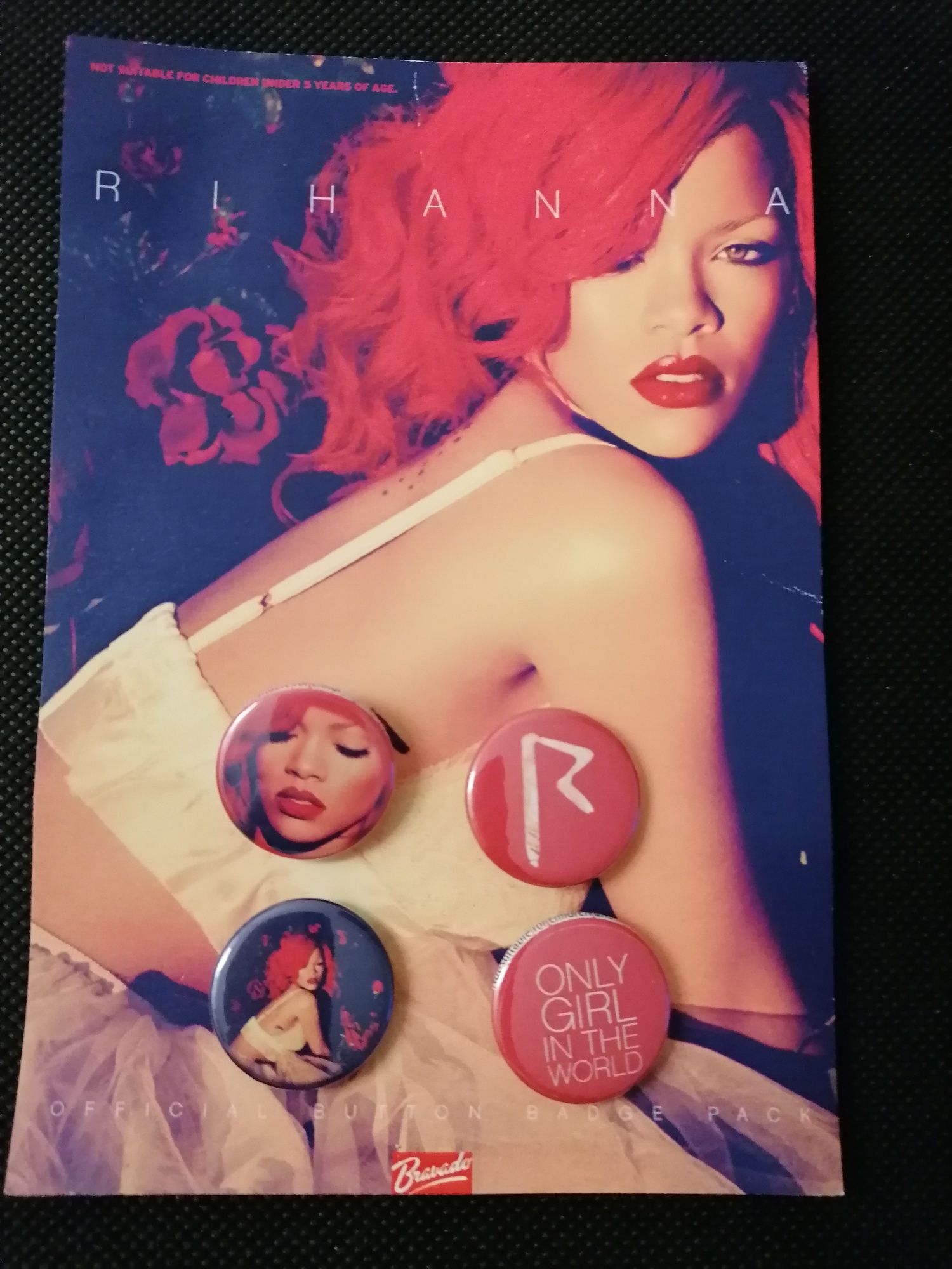 Conjunto de 4 pins Rihanna