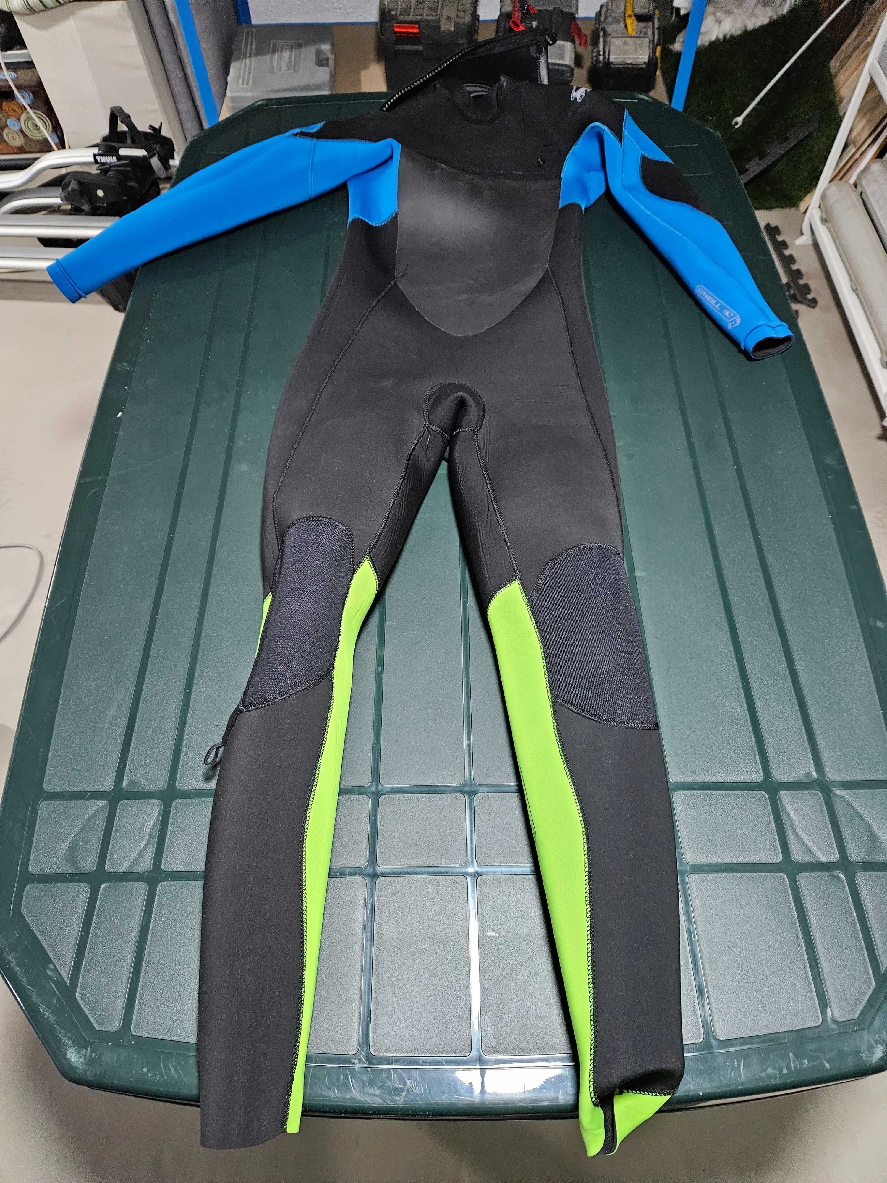 Fato Surf Oneil praticamente novo