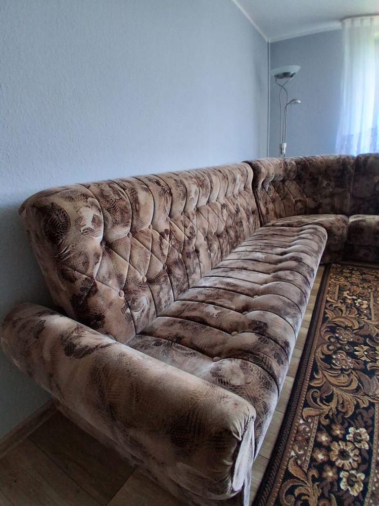 Narożnik w dobrym stanie