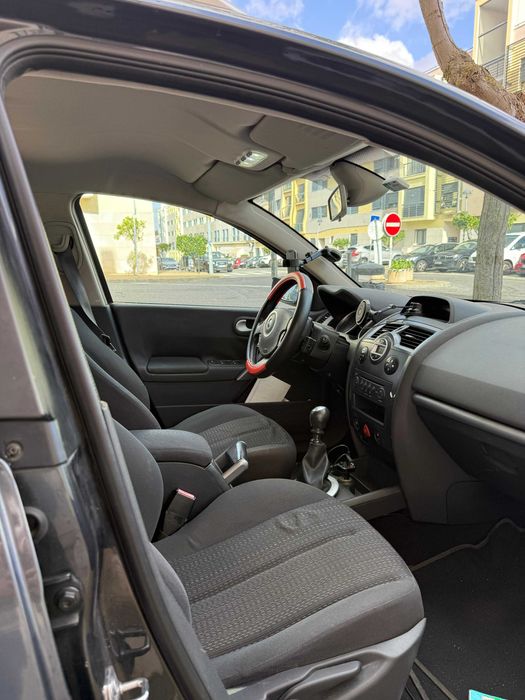 Renault Megane 1.5 105cv Break . 135000 klms